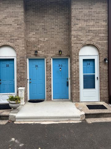 35 Mountain Village Road 30, Waterbury, CT 06706