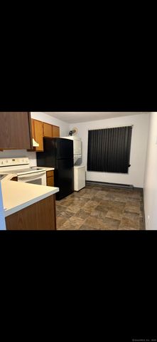 35 Mountain Village Road 30, Waterbury, CT 06706