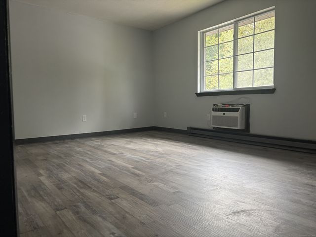 35 Mountain Village Road 30, Waterbury, CT 06706