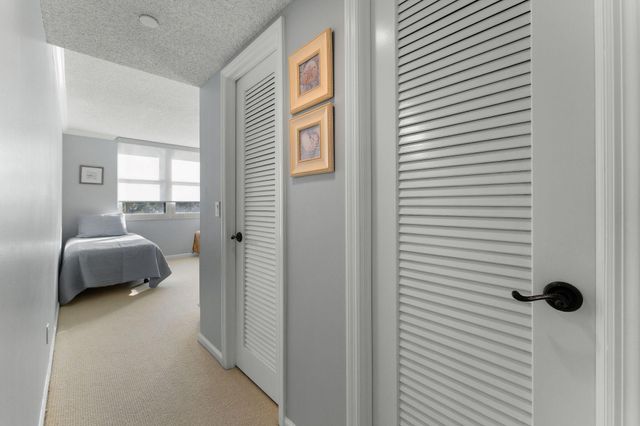 500 Ocean Drive E-2d, Juno Beach, FL 33408