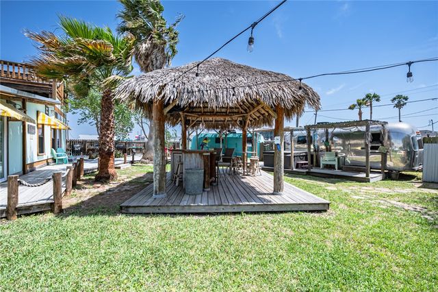 108 N 2nd St, Fulton, TX 78358