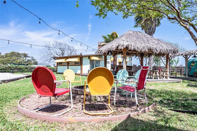 108 N 2nd St, Fulton, TX 78358