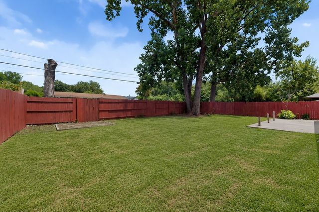 2217 52nd Street, Dallas, TX 75216