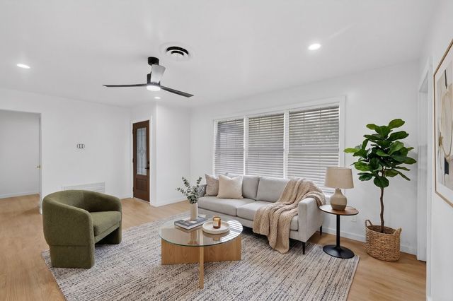 2217 52nd Street, Dallas, TX 75216