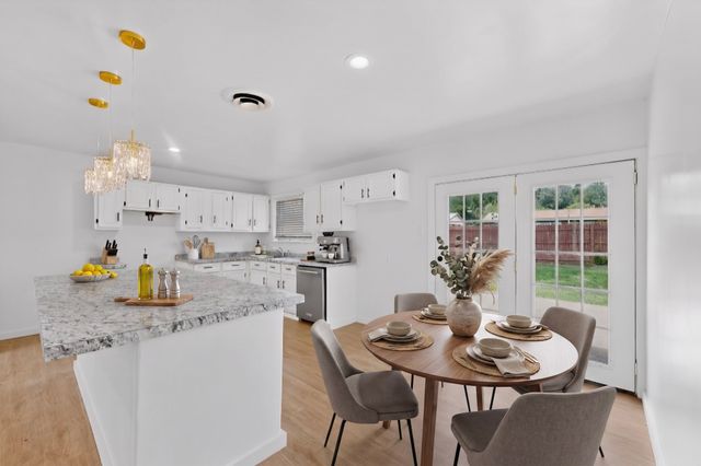 2217 52nd Street, Dallas, TX 75216