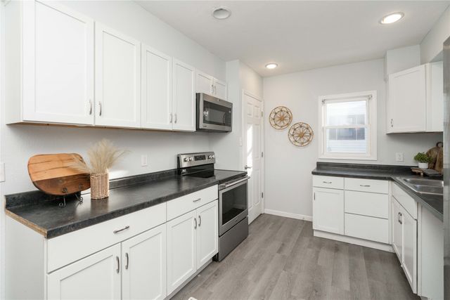 3308 SW 7th Street, Des Moines, IA 50315