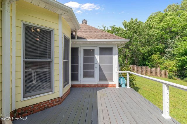 1122 Mill Run Road, Sneads Ferry, NC 28460