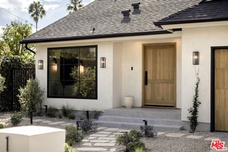 13114 Addison Street, Sherman Oaks, CA 91423