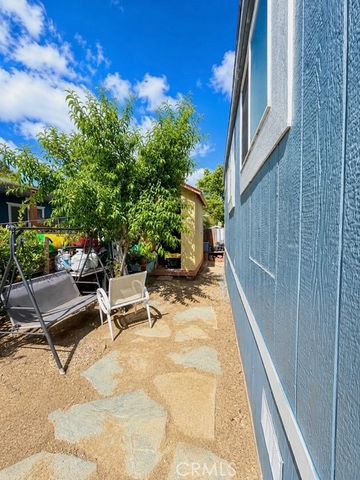 36200 Paradise Ranch 102, Castaic, CA 91384