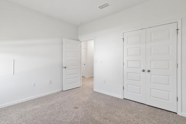 56 Silverthorn Street, Freeport, FL 32439