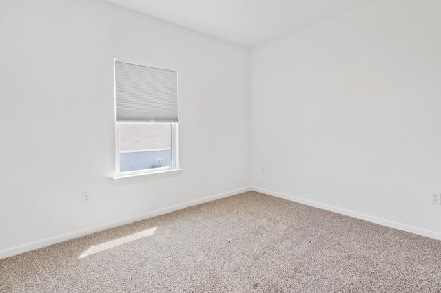 56 Silverthorn Street, Freeport, FL 32439