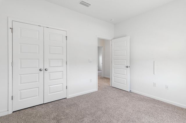 56 Silverthorn Street, Freeport, FL 32439