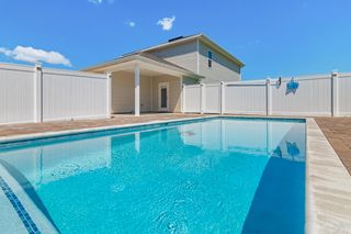 56 Silverthorn Street, Freeport, FL 32439