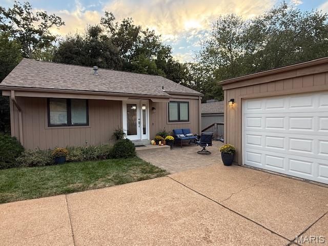 949 Barcroft Woods Court, Manchester, MO 63021