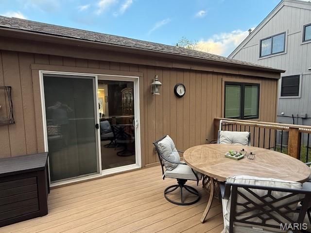 949 Barcroft Woods Court, Manchester, MO 63021