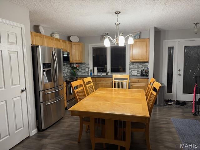 949 Barcroft Woods Court, Manchester, MO 63021