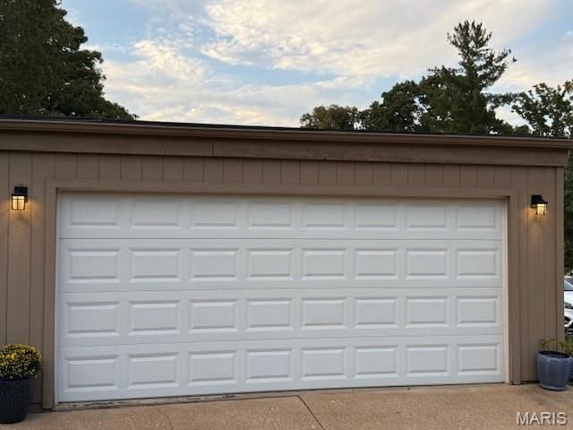 949 Barcroft Woods Court, Manchester, MO 63021