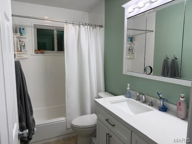 949 Barcroft Woods Court, Manchester, MO 63021