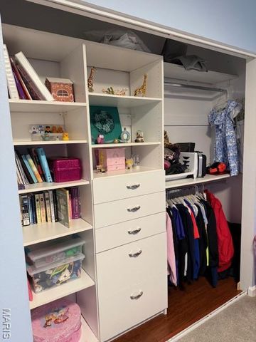 949 Barcroft Woods Court, Manchester, MO 63021