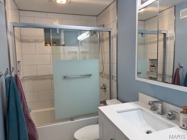 949 Barcroft Woods Court, Manchester, MO 63021