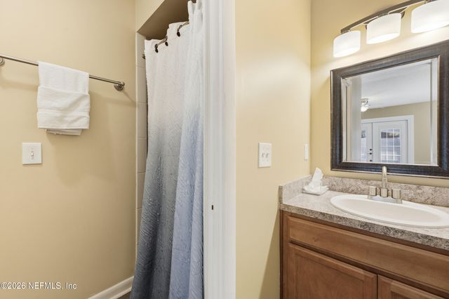 1052 PENMAN Road, Jacksonville Beach, FL 32250