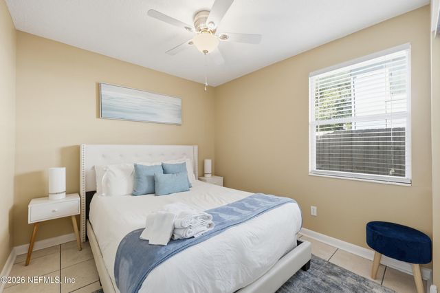 1052 PENMAN Road, Jacksonville Beach, FL 32250