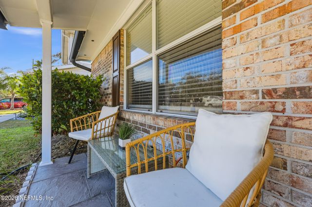 1052 PENMAN Road, Jacksonville Beach, FL 32250