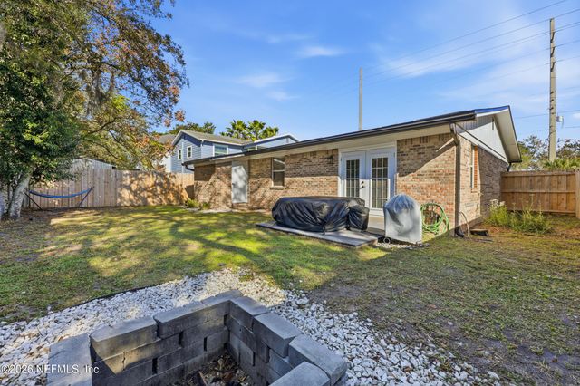 1052 PENMAN Road, Jacksonville Beach, FL 32250