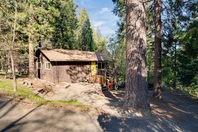 6139 Shad Way, Pollock Pines, CA 95726