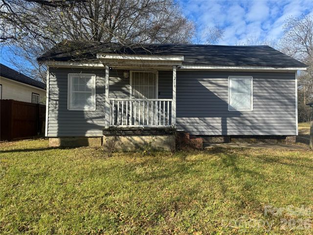 214 Oregon Street, Charlotte, NC 28208