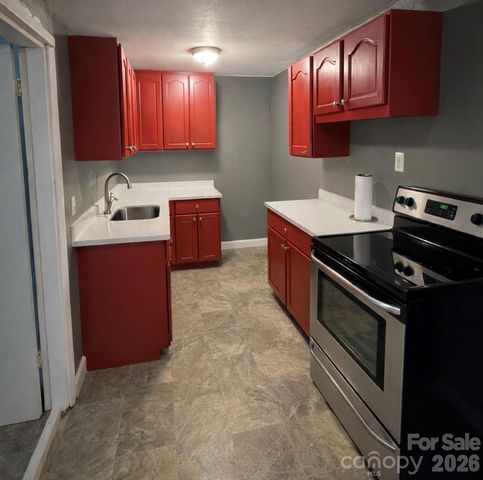 214 Oregon Street, Charlotte, NC 28208