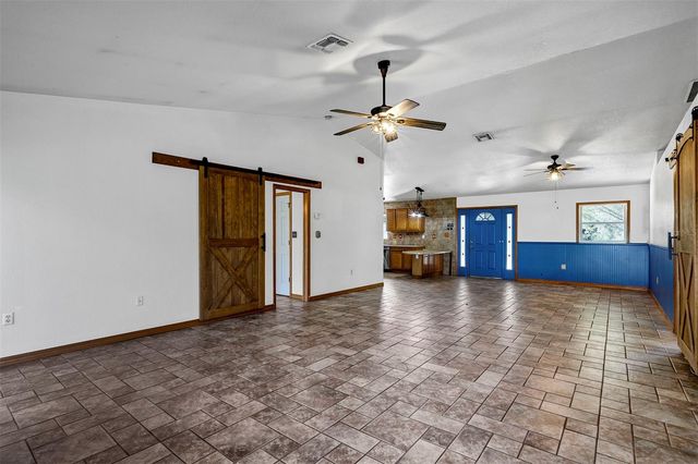 2588 COUNTY ROAD 245C, Oxford, FL 34484