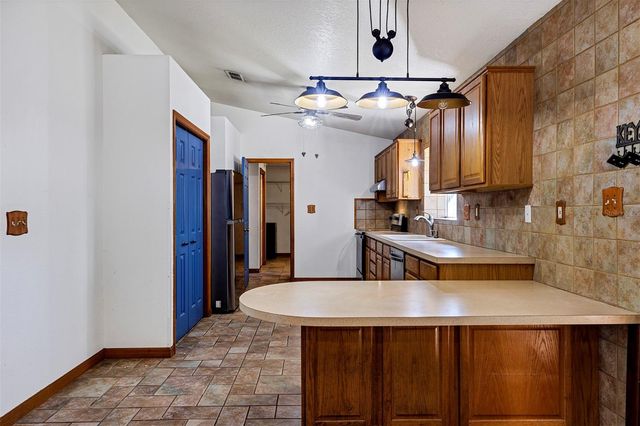 2588 COUNTY ROAD 245C, Oxford, FL 34484