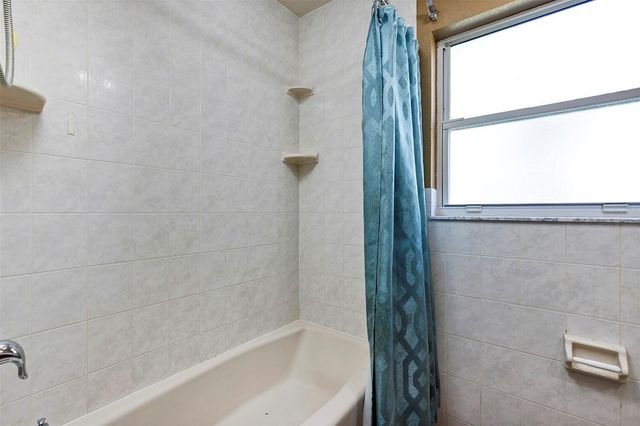 2588 COUNTY ROAD 245C, Oxford, FL 34484