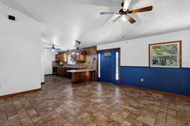 2588 COUNTY ROAD 245C, Oxford, FL 34484