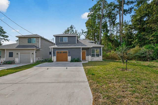 804 Pearl River Drive, Conroe, TX 77316