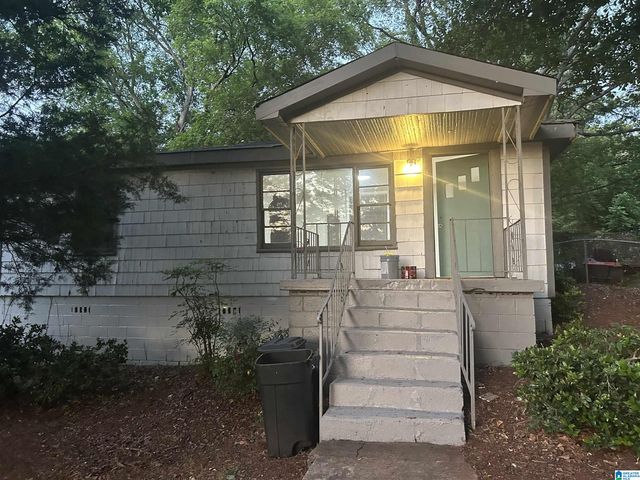 1713 COURTNEY AVENUE, Bessemer, AL 35020