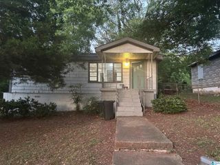 1713 COURTNEY AVENUE, Bessemer, AL 35020