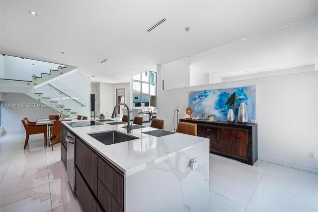 200 SW 32nd Road, Miami, FL 33129