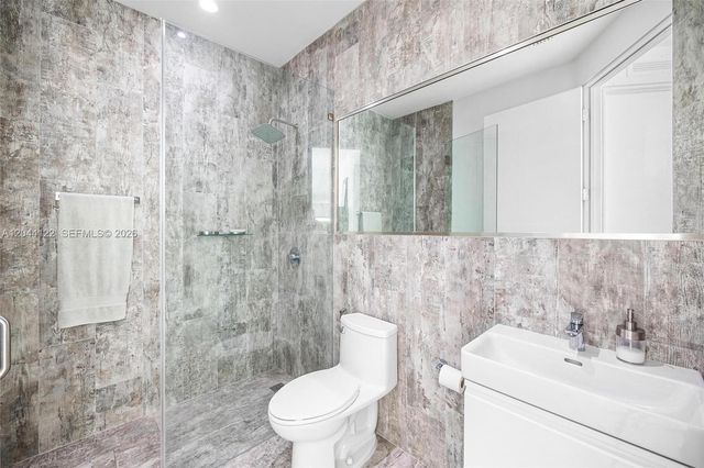 200 SW 32nd Road, Miami, FL 33129
