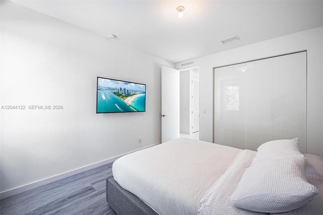 200 SW 32nd Road, Miami, FL 33129