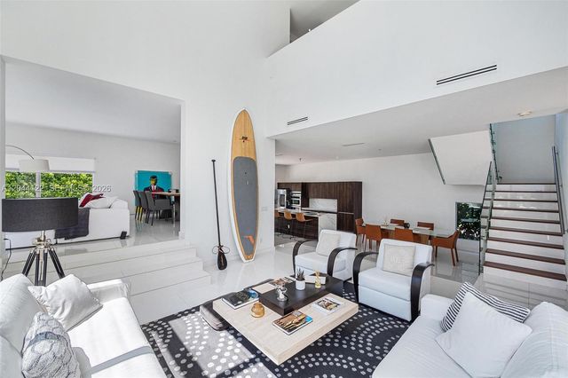 200 SW 32nd Road, Miami, FL 33129