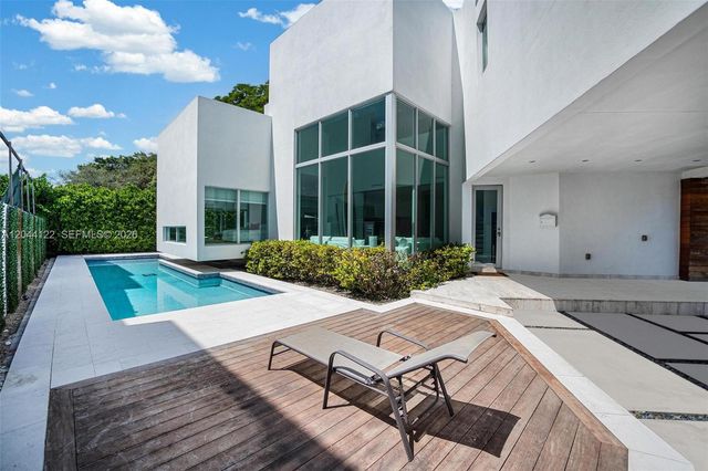 200 SW 32nd Road, Miami, FL 33129