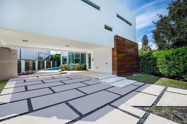 200 SW 32nd Road, Miami, FL 33129