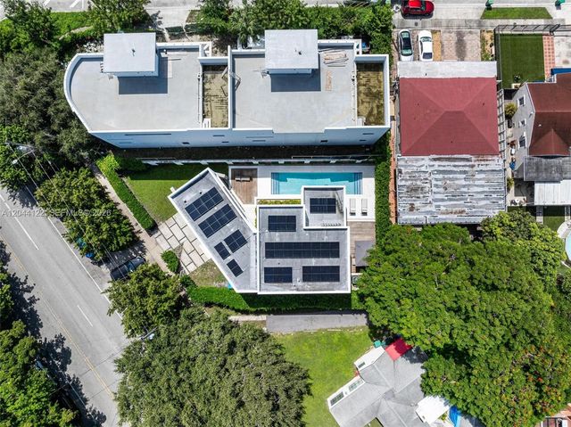 200 SW 32nd Road, Miami, FL 33129