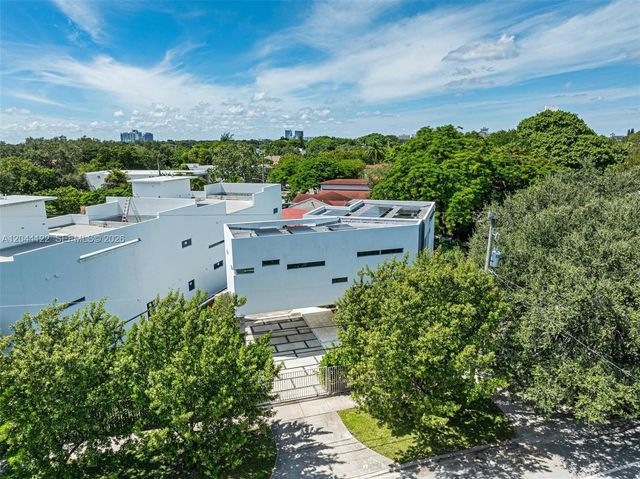 200 SW 32nd Road, Miami, FL 33129
