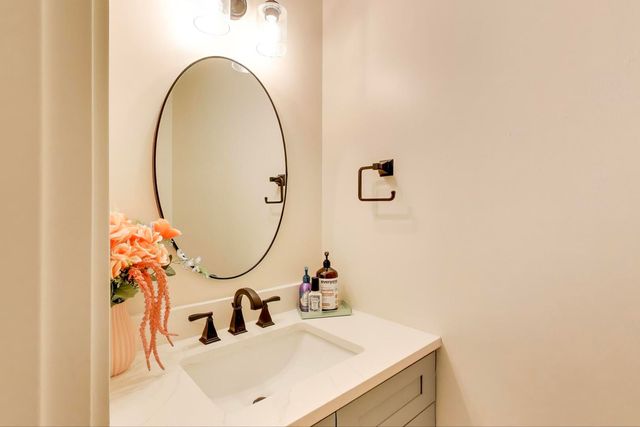 10521 Thornham Lane, Mokena, IL 60448