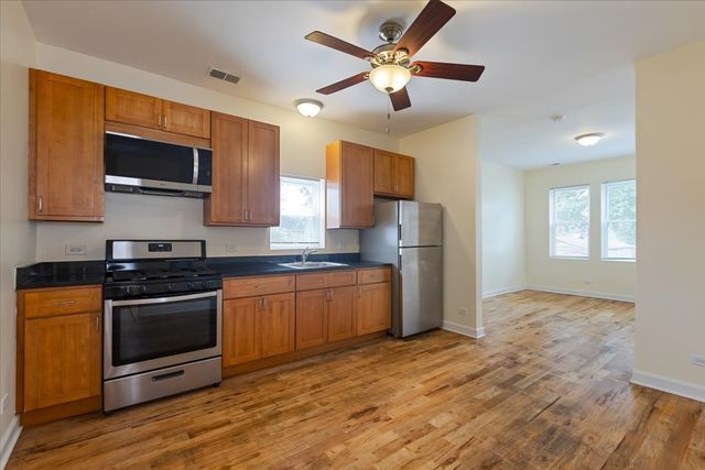1234 W 49th Place 2F, Chicago, IL 60609