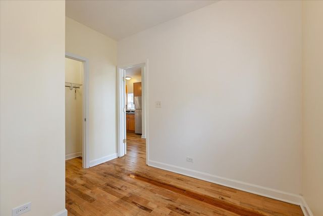 1234 W 49th Place 2F, Chicago, IL 60609