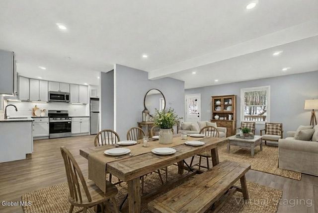 6 Charl Lane, Brunswick, NY 12180